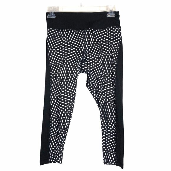 𝅺nwt - LULAROE Jade capri leggings in black and white diamond pattern - Size XS - Picture 1 of 7